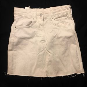 White raw hemmed denim mini skirt
